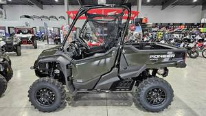 La Mejor Oferta Original Aquí: Vehículos Honda Pioneer 1000 Deluxe 2026 - Product Image 4