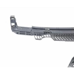 VOLKSWAGEN Golf 7 Sedán - Guía Central del Parachoques Trasero 5G0807863A (12>) - Product Image 2