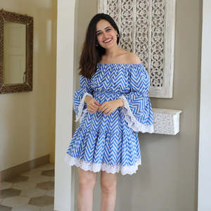 Robe courte bohème faite à la main à manches longues en coton imprimé d'été à épaules dénudées pour femmes - Product Image 3