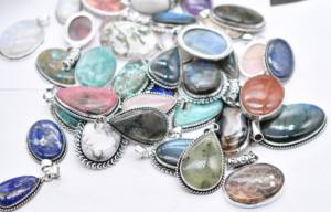 Lote de 25 Colgantes de Piedras Preciosas, Chapados en Plata Oxidada, para Diseñadores de Joyería, Lote Mixto de Colgantes para Mujer. Piedras Preciosas de Colores Variados - Product Image 6