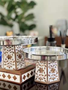 ถาดเสิร์ฟเรซิ่นลายมุกหรูหรา ลดราคาพิเศษ แท่นวางเค้กอะคริลิคสั่งทำ ถาดใส่ช็อกโกแลตรอมฎอน ของขวัญสุดพิเศษสำหรับใช้ในบ้าน - Product Image 2