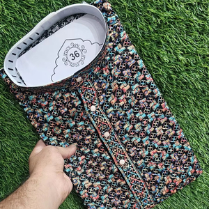 Ropa festiva étnica tradicional con estampado de Bandhani y lámina para celebraciones de fiestas Pijama elegante de algodón rayón Kurta para hombres en 2025 - Product Image 1