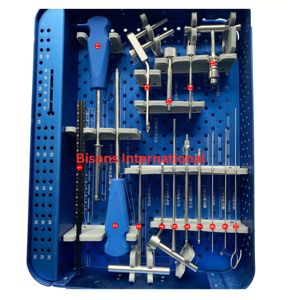 BISONS WHOLESALE Ensemble d'instruments chirurgicaux orthopédiques certifiés CE, système de vis cannelées en acier inoxydable de 4,5 mm - Product Image 1