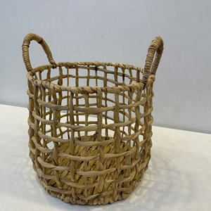ตะกร้าเก็บของทรงกลมทำจากผักตบชวาสุดหรู - ของตกแต่งบ้านอเนกประสงค์ที่เป็นมิตรกับสิ่งแวดล้อม - Product Image 3