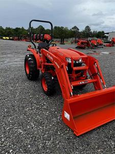 Tractor Diésel Subcompacto Premium BX2680 de 25.5 HP 4WD HST |   Terreno Versátil para Paisajismo y Agricultura en Venta - Product Image 2