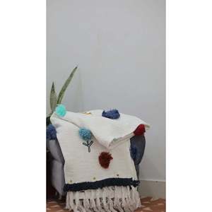 ผ้าห่มปอมปอมผ้าฝ้ายปักมือ - Product Image 4
