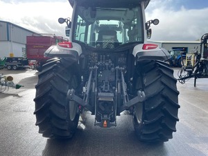 ¡2020 Valtra A114 HiTech 714 horas desde Nuevo! Equipado con cargador frontal Valtra G3L - Product Image 3