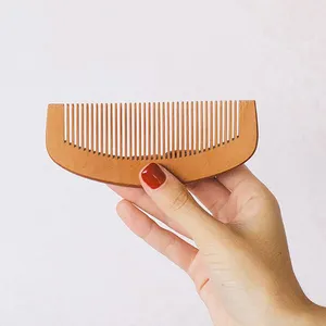Pettine in Legno Personalizzato Newcastle, Regali Promozionali Aziendali - Product Image 2