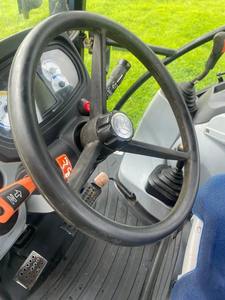 2013 Nouveau modèle Hollandd T5105 Sera enregistré Nouveaux pneus surdimensionnés Boîte manuelle sur chenilles - Product Image 4