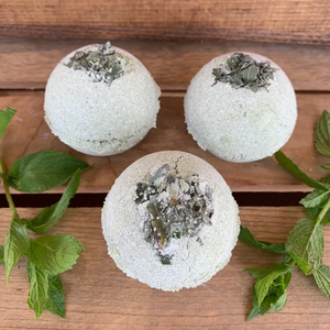 น้ำมันหอมระเหยเปปเปอร์มินท์ธรรมชาติสำหรับอาบน้ำเพื่อการผ่อนคลายบรรเทาความเครียดสปาฟื้นฟูกล้ามเนื้อและดูแลผิว | ขายส่งจำนวนมาก - Product Image 4