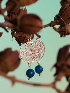 Pendientes de tuerca de filigrana de plata de proveedor indio de dos tipos de alto grado más vendidos, brillo plateado brillante para mujer - Product Image 2