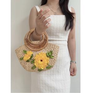 Bolso de Hombro Elegante para Mujer, Estilo Vintage, con Flores Abiertas, Hecho a Mano, Diseño Moderno de Jacinto de Agua - Product Image 1