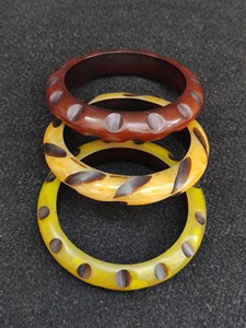 Newly Vintage Resin Carved Bangles Set Yellow Brown Pattern Acrylic Jewelry Unisex Fashion <b>Bracelets</b> Wide Stylish design Woman - Product Image 2