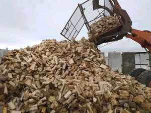 Offre spéciale bois de chauffage de hêtre séché au four, bois de chauffage de chêne, bois de chauffage de pin - Product Image 4