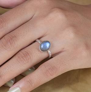 Vente en gros classique Bague de créateur en argent sterling 925 pour l'éternité en vermeil Labradorite Pierre précieuse Diamant Incrusté Lunette Anniversaire - Product Image 3