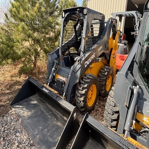 Compre John Deeree 318 G Minicargador Hoy Calidad Premium Modelos Usados y Nuevos Disponibles Con Stock Inmediato y Envío Rápido - Product Image 2