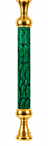 Chicha de luxe artisanale en laiton égyptien, finition laquée, avec peau de serpent teinte émeraude exotique et incrustations de cristal d'autruche - Product Image 3