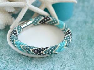 Brazalete de abeja con cuentas hecho a mano-Brazalete para mujeres y niñas - Product Image 3