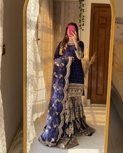 ชุด Plazo ที่สวยงาม Georgette เทียมหนักพร้อมลําดับการเย็บปักถักร้อย 5 มม. งานหนักด้วยผ้าฝ้ายไมโครคุณภาพสูง Latkan Dori - Product Image 3