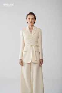 Ensemble pantalon et haut pour femme haute couture Pantalon Louisa taille haute Tissu écologique Vêtements pour femme Ensemble 2 pièces blanc - Product Image 3