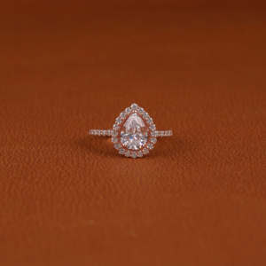 Personalizable Pera Corte Lab-Grown Diamond Ring Pave Set Half Eternity 14KT Rose Gold Halo Classic Trendy Anillo de compromiso IGI - Product Image 1