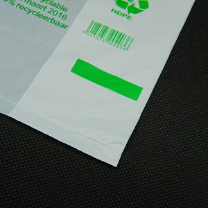 Bolsas de compras de plástico PE biodegradables ecológicas de supermercado, diseño de camiseta verde para utensilios de cocina, precio de fábrica de Vietnam - Product Image 2