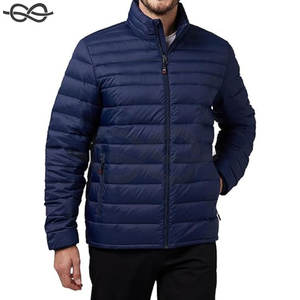 Chaqueta Ultraligera Plegable para Hombre con Cuello Alto, Diseño con Capucha, Bolsillos con Cremallera, Repelente al Agua para Uso en Exteriores en Otoño - Product Image 1