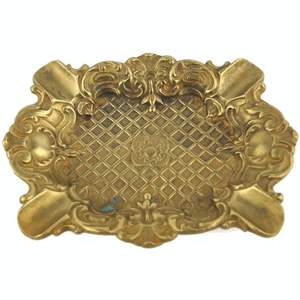 Cendrier décoratif en laiton au design moderne, idéal pour la table de salon et les intérieurs de maison classiques - Product Image 2