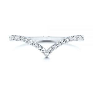 VVS Moissanite Half Eternity Wedding Band 14K Oro amarillo Hecho a mano GRA Certificado en forma de V VVS Moissanite Half Eternity Ring - Product Image 3