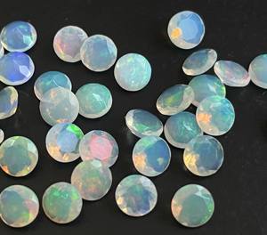 โอปอลเอธิโอเปียนธรรมชาติรอบตัด6มม. เพชรพลอยหลวมโอปอลเจียระไนแบบเหลี่ยมเพชรพลอยคุณภาพยอดเยี่ยมหลายไฟ - Product Image 2
