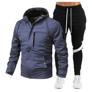 Ensemble de survêtement utilitaire à capuche pour homme, veste coupe-vent + pantalon cargo, ensemble streetwear personnalisable en 2 pièces - Product Image 1