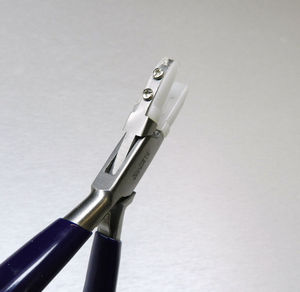 คีมจมูกแบนมืออาชีพขากรรไกรไนลอน 5-3/4 "คีมเครื่องประดับลวดห่อลวด ผลิตโดย Zarnab ผ่าตัด - Product Image 3