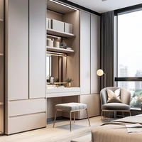 Armoire de chambre à coucher moderne de luxe sur mesure, style ouvert, système d'armoire encastrée sur mesure, armoire modulaire à portes coulissantes