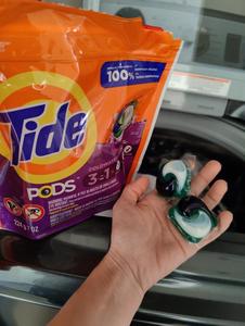Fournisseur en gros de détergent à lessive liquide Tide PODS 168 Pacs, parfum original Spring Meadow - Product Image 2