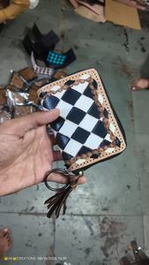 Portefeuilles en cuir usiné à la main fabriqués à partir de cuir véritable Durable fait à la main dans des conceptions uniques pour les hommes et les femmes - Product Image 3