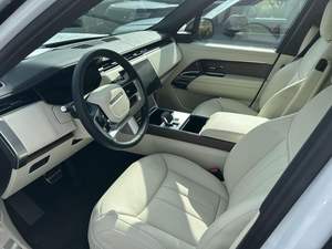 Land Rover Range Rover SE P400 Usado del 2025 - Product Image 2