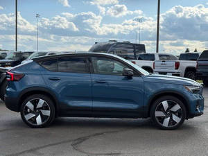 รถยนต์ Volvo C40 Recharge Pure Electric P8 ปี 2022 สภาพดีเยี่ยม - Product Image 4