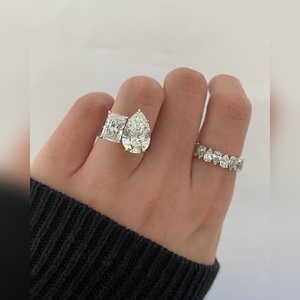 Anillo de Compromiso de Dos Piedras en Oro Platino, Plata, 10K, 14K, 18K con Engaste de Diamante Corte Pera, Proveedor y Fabricante Mayorista - Product Image 4