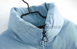 เสื้อแจ็คเก็ตบอมเบอร์คอเต่าปักโลโก้ตามสั่งสำหรับผู้หญิง คุณภาพสูง สำหรับฤดูหนาว กันน้ำ ผลิตจากผ้าไม่ถักทอ เป็นมิตรกับสิ่งแวดล้อม รับผลิตแบบ OEM - Product Image 5