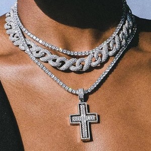 Chaîne cubaine en diamant de laboratoire VVS avec coupe ronde brillante et moissanite plaquée or 14 carats pour hommes certifiés - Product Image 2