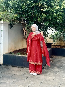 Traje Salwar de Seda Chinon de Diseño Moderno, Última Moda Exclusiva de Primera Calidad para Mujer, Ropa Elegante para Fiestas y Bodas - Product Image 5