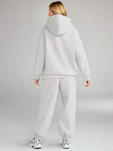 ชุดวอร์มแบบสวมหัวสองชิ้นเปิดไหล่ของผู้หญิงชุดวอร์มแบบกำหนดเองสำหรับฤดูหนาว - Product Image 3