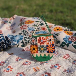 Bolso Cuadrado Tejido a Mano con Hilo de Algodón 100% Leche, Accesorio de Moda para Compras Diarias y Otros Escenarios - Product Image 2