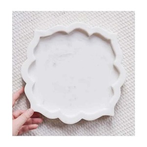 Bandeja de Mármol Makrana Puro de Forma Antigua Hecha a Mano, Piedra Pulida en Tonos Blancos Naturales, VAISHNAVI HANDICRAFTS GATEWAY para Hogar y Hotel - Product Image 2