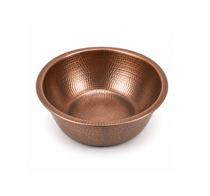 Bol de pédicure rond en cuivre artisanal avec texture martelée, drainage sans tuyauterie, siège et dossier fixes pour salon et spa - Product Image 1