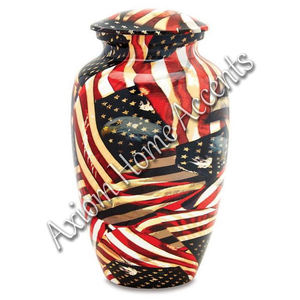 Urna de cremación de aluminio moderna con ilustraciones detalladas Un hermoso recuerdo conmemorativo de Axiom Home Accents - Product Image 1