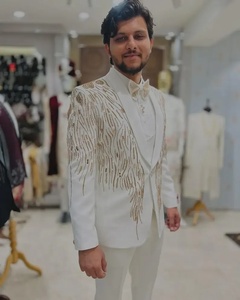 Nouveau design de robe fantaisie pour hommes brodée à la main 2 pièces coupe ajustée ensemble de smoking blanc pour hommes costume de mariage indien - Product Image 3