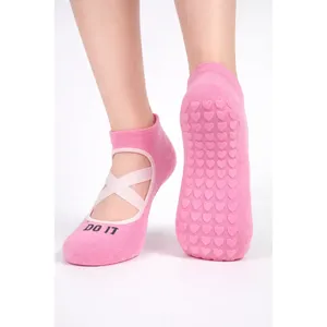 Semelles de cheville antidérapantes roses pour Pilates et Yoga, en silicone respirant, imprimé jacquard, maille en nylon, pour usage quotidien été comme hiver - Product Image 1