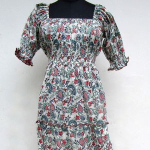 ชุดเดรสแขนยาวผ้าเรยอนทรงหลวมรัดรูปคอวีสำหรับฤดูใบไม้ผลิ2023 - Product Image 1