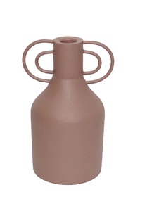 Portavelas de metal de inspiración antigua para las personas que aman la estética vintage y las piezas clásicas de decoración del hogar - Product Image 6